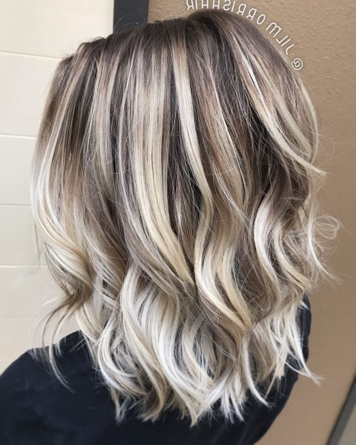 2024 Popular Icy Ombre Waves Blonde Hairstyles