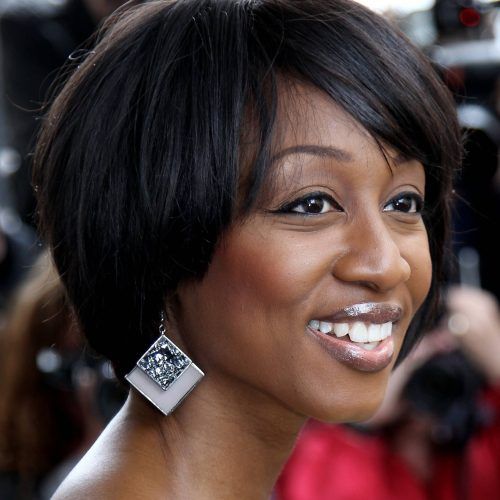 Layered Medium Haircuts For Black Women (Photo 7 of 20)