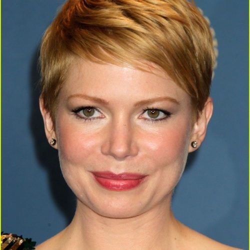 Michelle Williams Pixie Haircuts (Photo 11 of 20)
