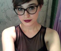 2024 Latest Pixie Haircuts with Glasses
