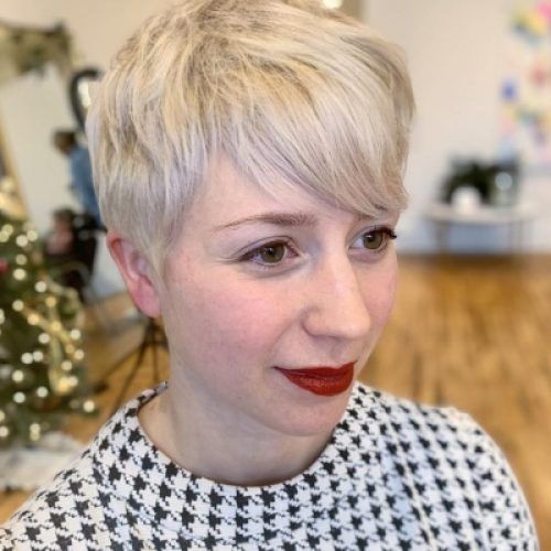 Pixie Haircuts With Shaggy Bangs (Photo 17 of 20)