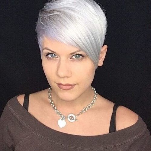 Side-Parted Blonde Balayage Pixie Haircuts (Photo 11 of 15)