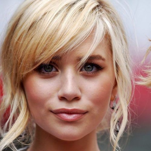 Side-Swept Feathered Bangs Hairstyles (Photo 10 of 20)