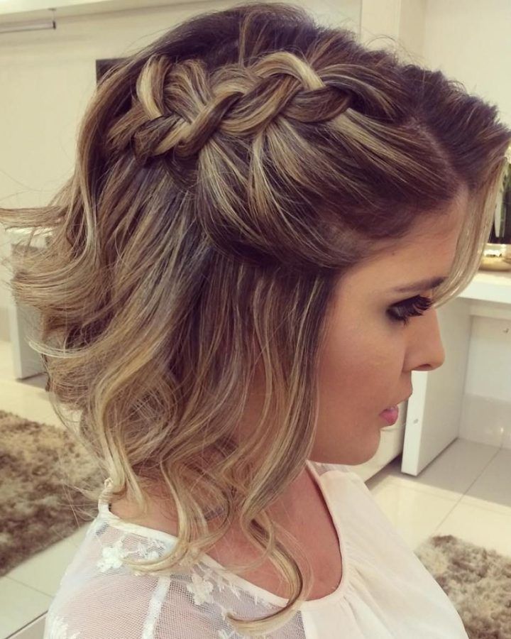 20 Best Bobbing Along Prom Hairstyles