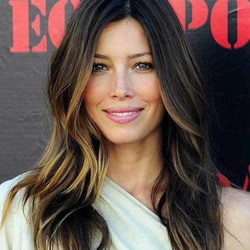 Best Long Haircuts For Round Face (Photo 9 of 15)