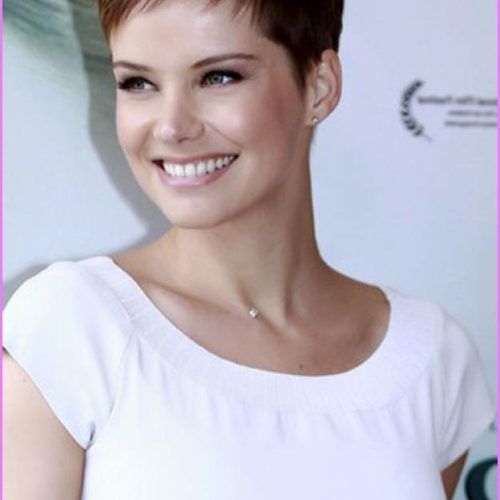 Celebrities Pixie Haircuts (Photo 18 of 20)