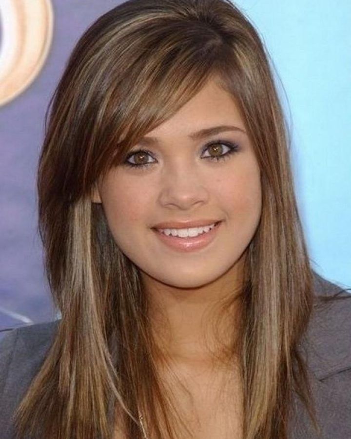 20 Inspirations Long Hairstyles with Layers and Side Bangs