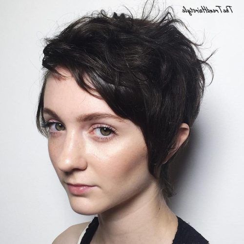 Very Short Wavy Hairstyles With Side Bangs (Photo 5 of 20)