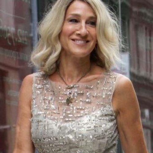 Carrie Bradshaw Short Haircuts (Photo 14 of 20)