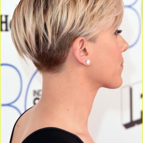 Scarlett Johansson Medium Haircuts (Photo 17 of 20)