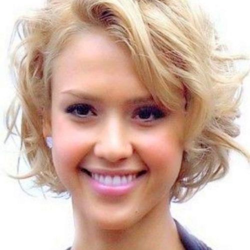 Simple Short Hairstyles With Scrunched Curls (Photo 1 of 20)