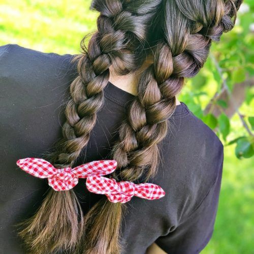 Scrunchie Hairstyles (Photo 1 of 20)