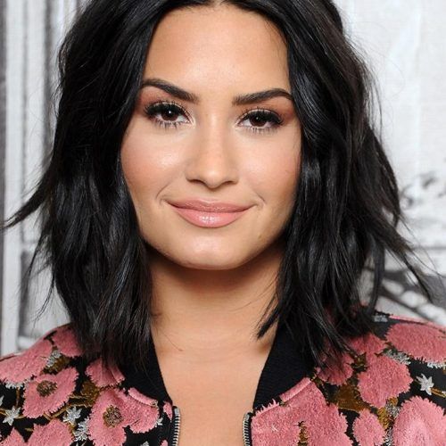 Demi Lovato Short Haircuts (Photo 7 of 20)