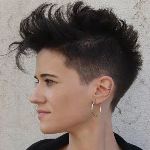 Short Women Hairstyles With Shaved Sides (Photo 18 of 20)