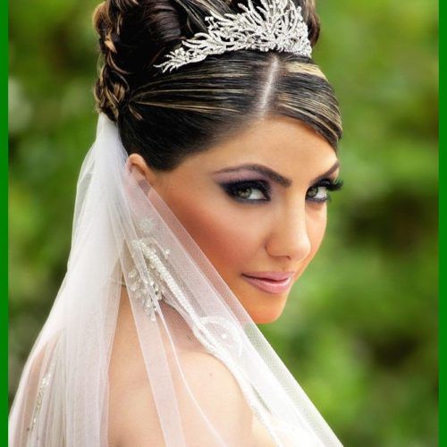 Bridal Hairstyles For Medium Length Hair With Veil (Photo 11 of 15)