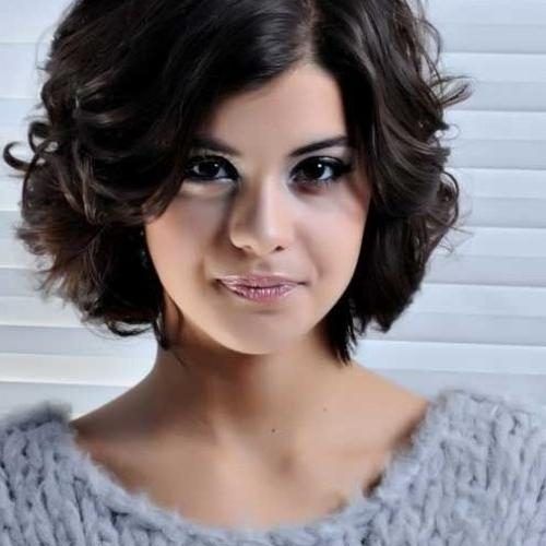 Short Haircuts For Wavy Frizzy Hair (Photo 2 of 20)