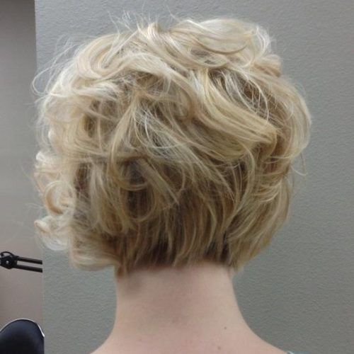 Short Hairstyles For Work (Photo 18 of 20)