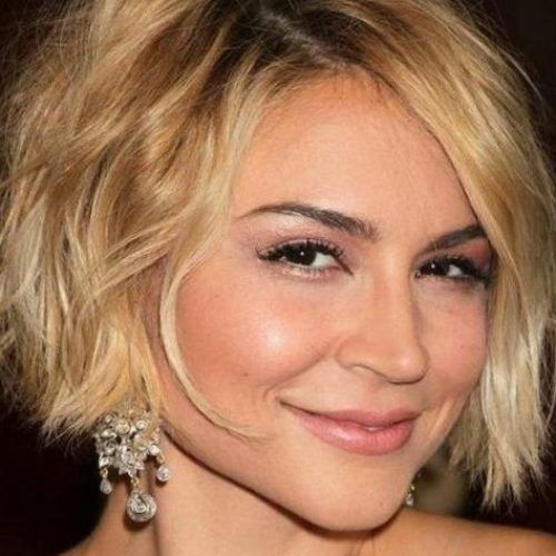 Short Wavy Hairstyles For Fine Hair (Photo 15 of 15)