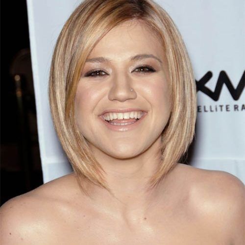 Layered Bob Hairstyles For Fine Hair (Photo 8 of 20)