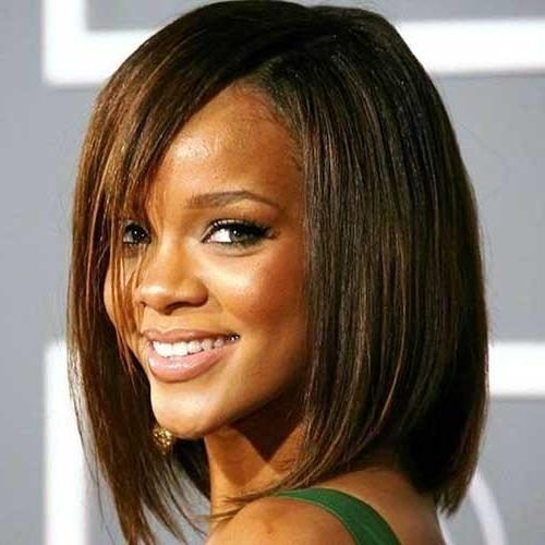 Rihanna Shoulder Length Bob Hairstyles (Photo 5 of 15)