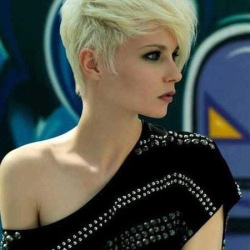 Hot Pixie Haircuts (Photo 3 of 20)