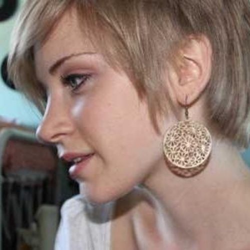 Short Pixie Haircuts For Straight Hair (Photo 18 of 20)