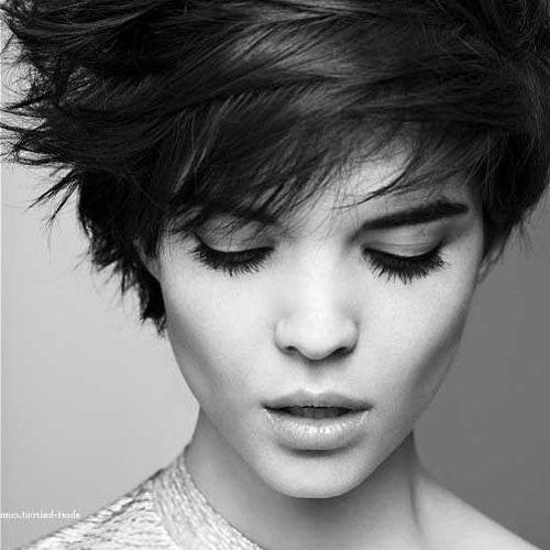 Choppy Short Hairstyles For Thick Hair (Photo 13 of 20)