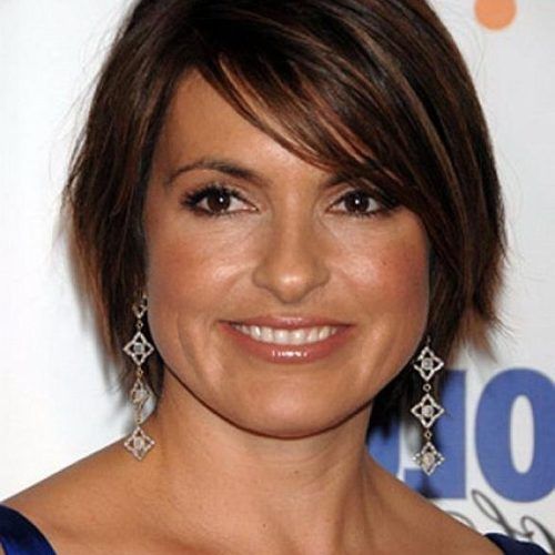 Short Hairstyles For Straight Thick Hair (Photo 11 of 20)
