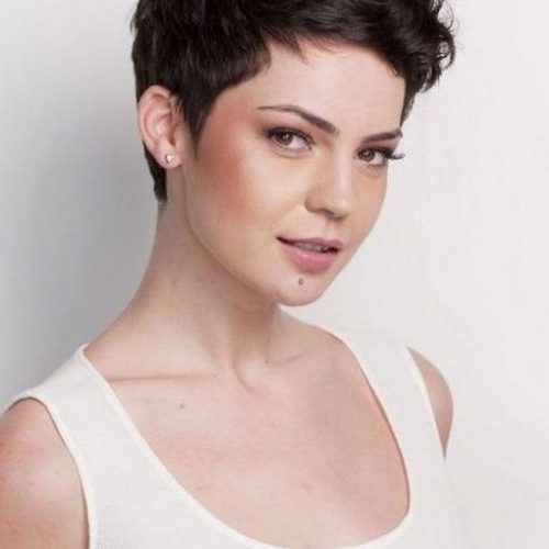 Short Haircuts For Wavy Thick Hair (Photo 19 of 20)