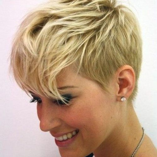 Short Haircuts On Long Faces (Photo 5 of 20)