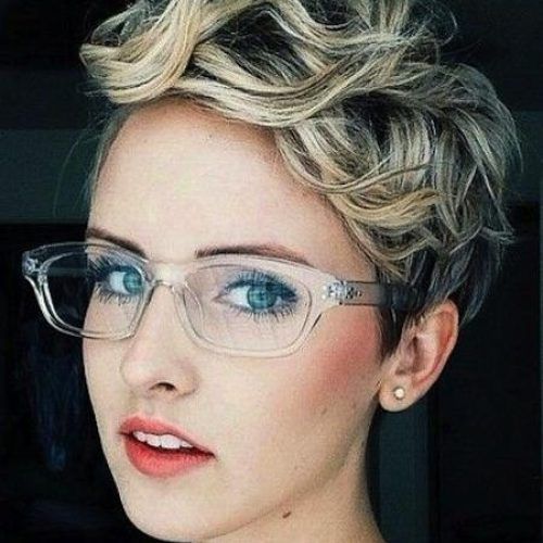 Short Haircuts For Glasses (Photo 15 of 20)