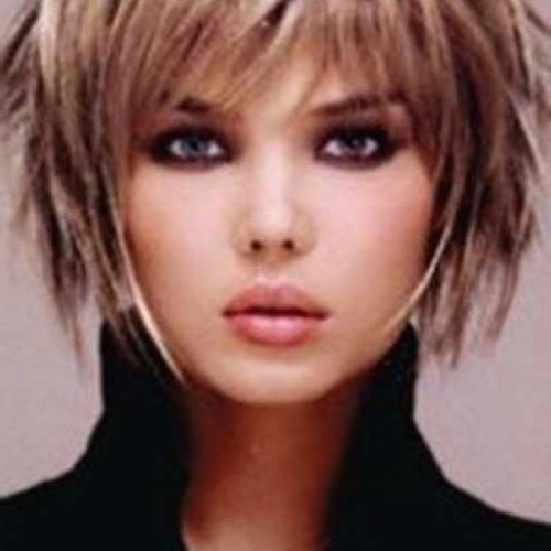 Shaggy Short Hairstyles For Round Faces (Photo 9 of 15)