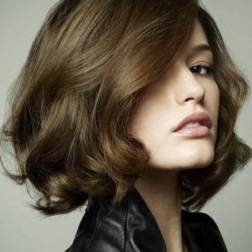 Short Hairstyles For Fine Frizzy Hair (Photo 13 of 15)
