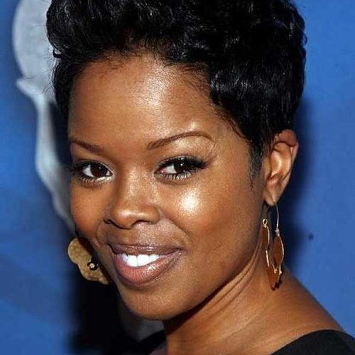 Short Haircuts For Round Faces Black Hair (Photo 1 of 20)