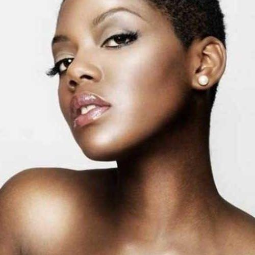 Short Haircuts For Round Faces Black Women (Photo 1 of 20)