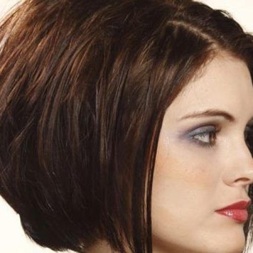 Short Hairstyles For Curvy Women (Photo 2 of 20)