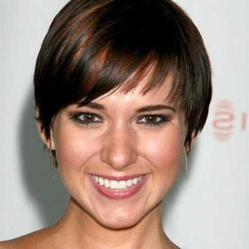 Short Hairstyles For Fine Thin Straight Hair (Photo 13 of 20)