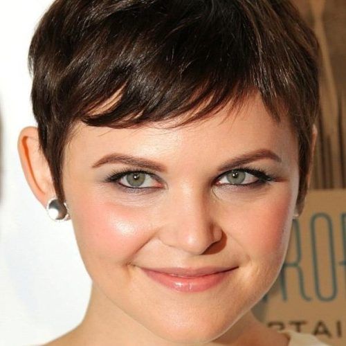 Short Hairstyles For Heart Shaped Faces (Photo 13 of 20)