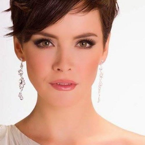 Short Hairstyles For Thick Hair Long Face (Photo 9 of 20)