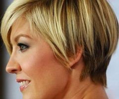 15 Inspirations Short Hairstyles for Thick Hair and Long Face