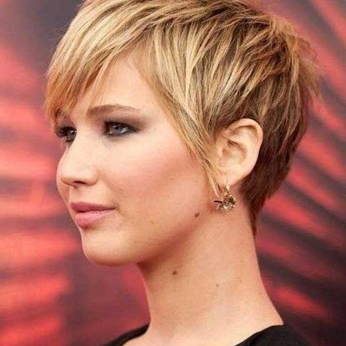 Jennifer Lawrence Short Hairstyles (Photo 2 of 20)