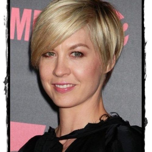 Short Haircuts For Thin Hair And Oval Face (Photo 15 of 20)