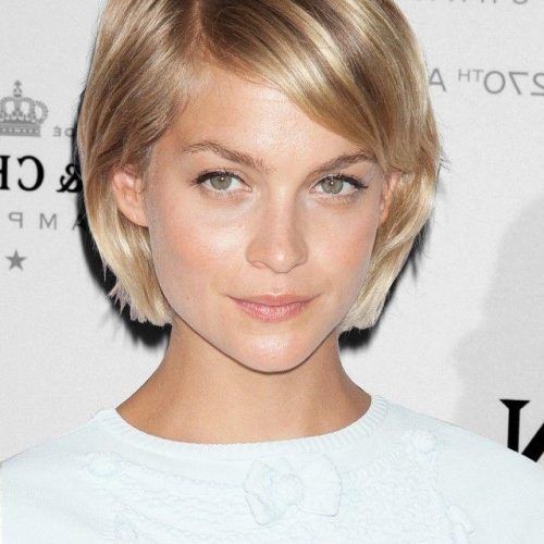 Cute Short Haircuts For Heart Shaped Faces (Photo 12 of 20)
