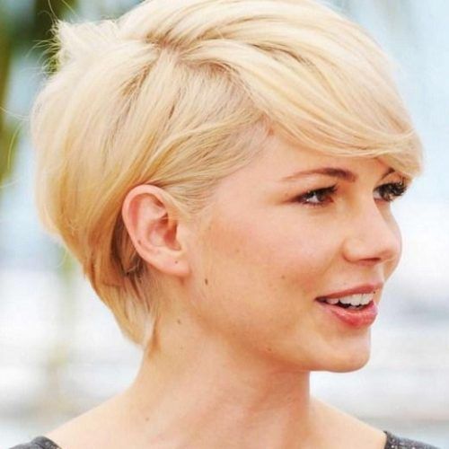 Short Hairstyles For Teenage Girls (Photo 13 of 15)