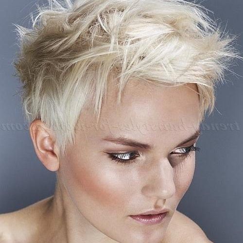 Messy Short Haircuts For Women (Photo 15 of 20)