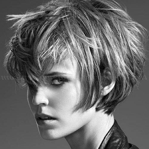 Messy Short Haircuts For Women (Photo 10 of 20)