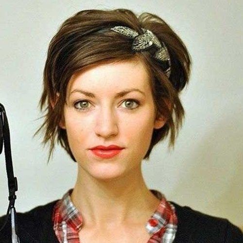 Cute Short Hairstyles With Headbands (Photo 2 of 20)