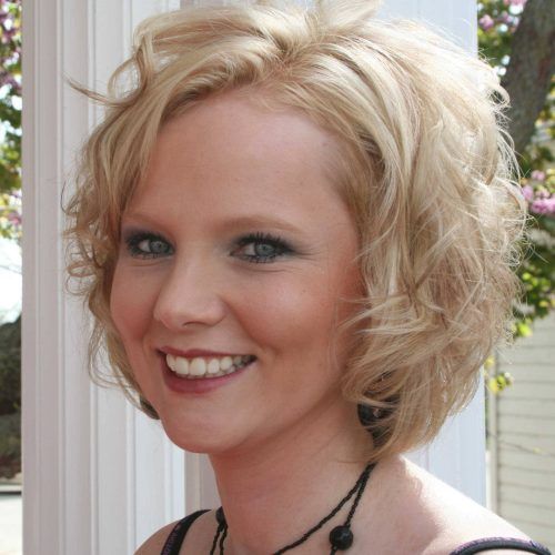 Short And Medium Layers Haircuts For Fine Hair (Photo 11 of 20)