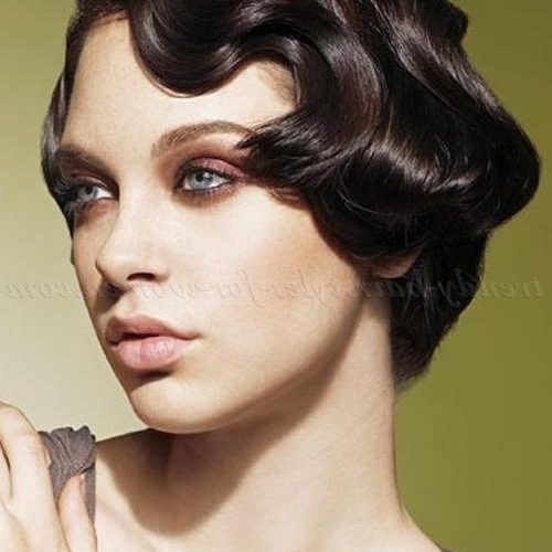 Vintage Hairstyle For Short Hair (Photo 8 of 15)