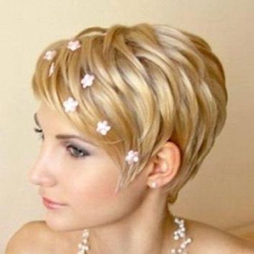 Short Hairstyles For Bridesmaids (Photo 12 of 20)